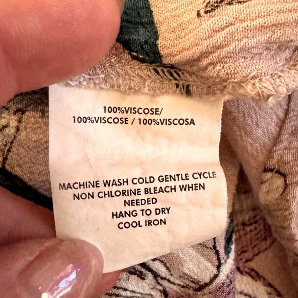 O’Neill Barbados Floral Blouse, Long Loose Sleeves w/Tie Up- size M - Picture 10 of 10